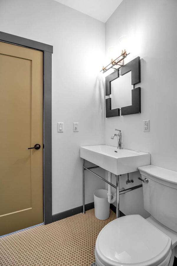 Webber Hotel Lyndonville Экстерьер фото